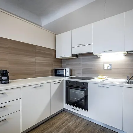 아파트 Yd Charming Near Main Station